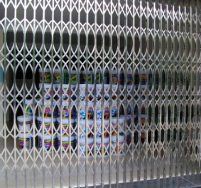 CỬA KÉO INOX KHÔNG LÁ U dày 6dem